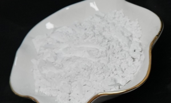 白剛玉在玻璃加工中的創新應用